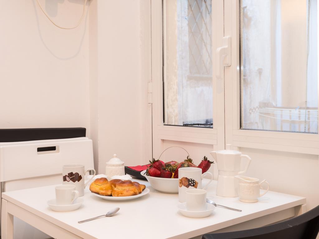 Ricci Apartment Рим Екстериор снимка